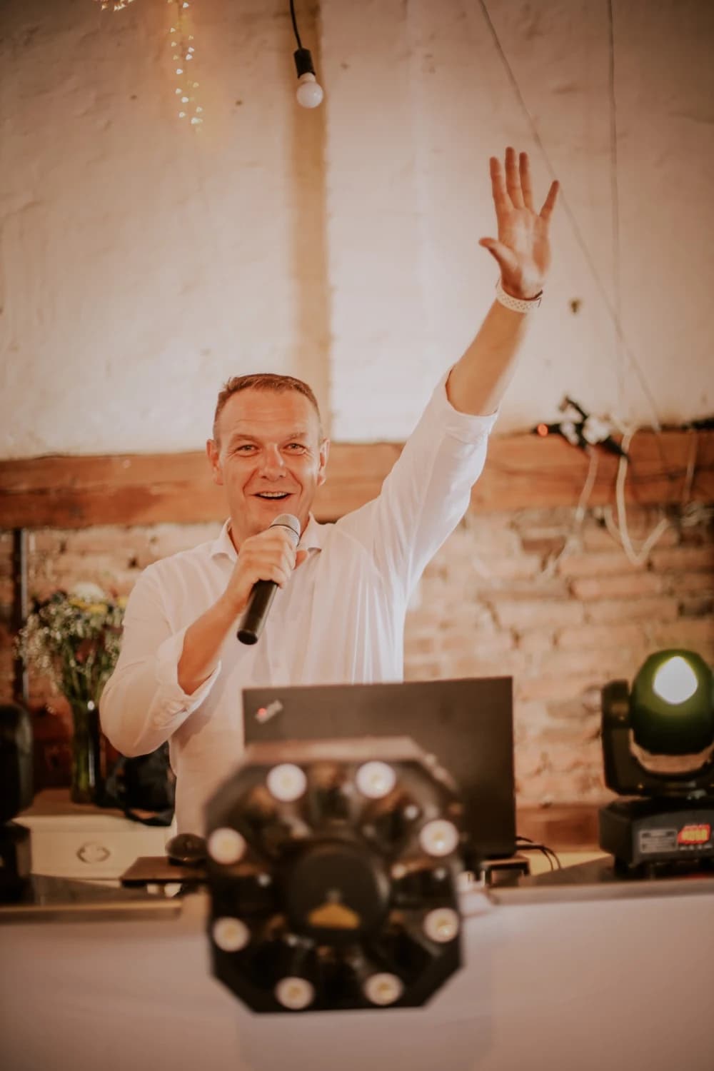 Petr Berka - Oblíbený a zkušený DJ na svatbu
