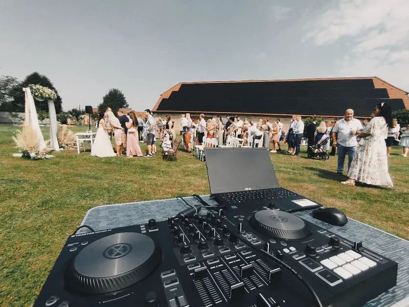 Svatební DJ Radek Michelfeit — fotografie 3